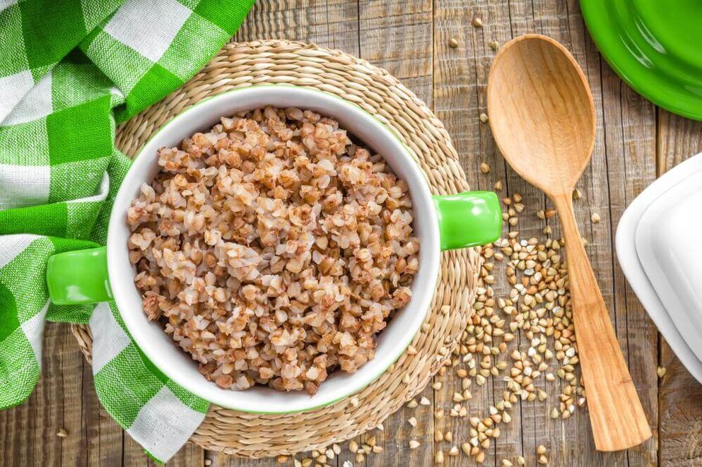 Piatto di grano saraceno